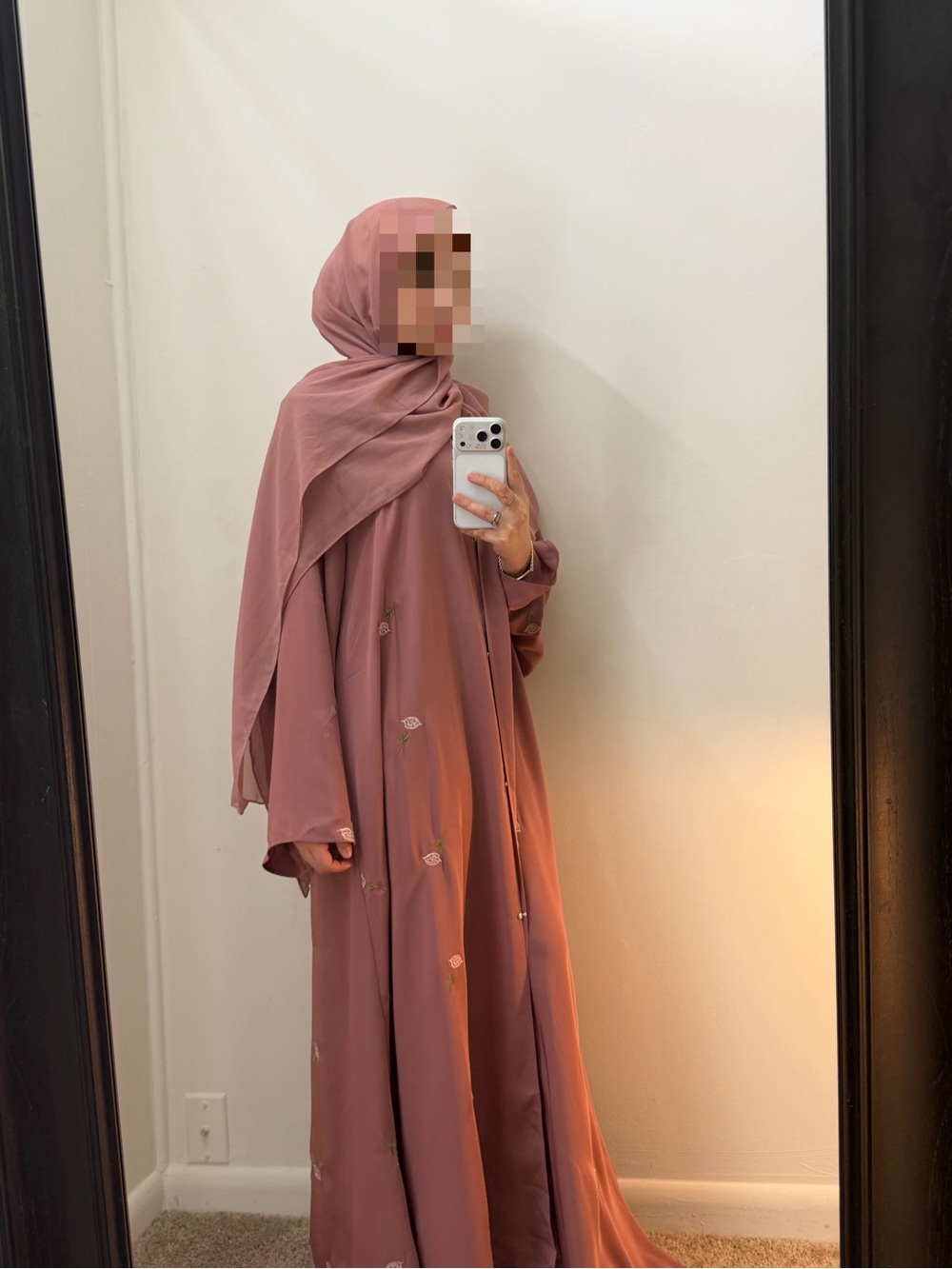 Elegant Rose-Mauve Modest Abaya